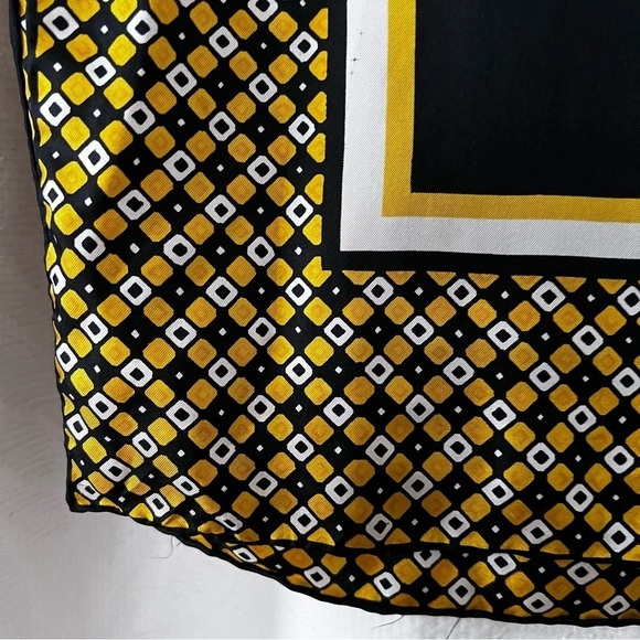 Vintage Sally Gee 100% Silk Made in Japan Scarf in Yellow Black and White - Picture 9 of 9